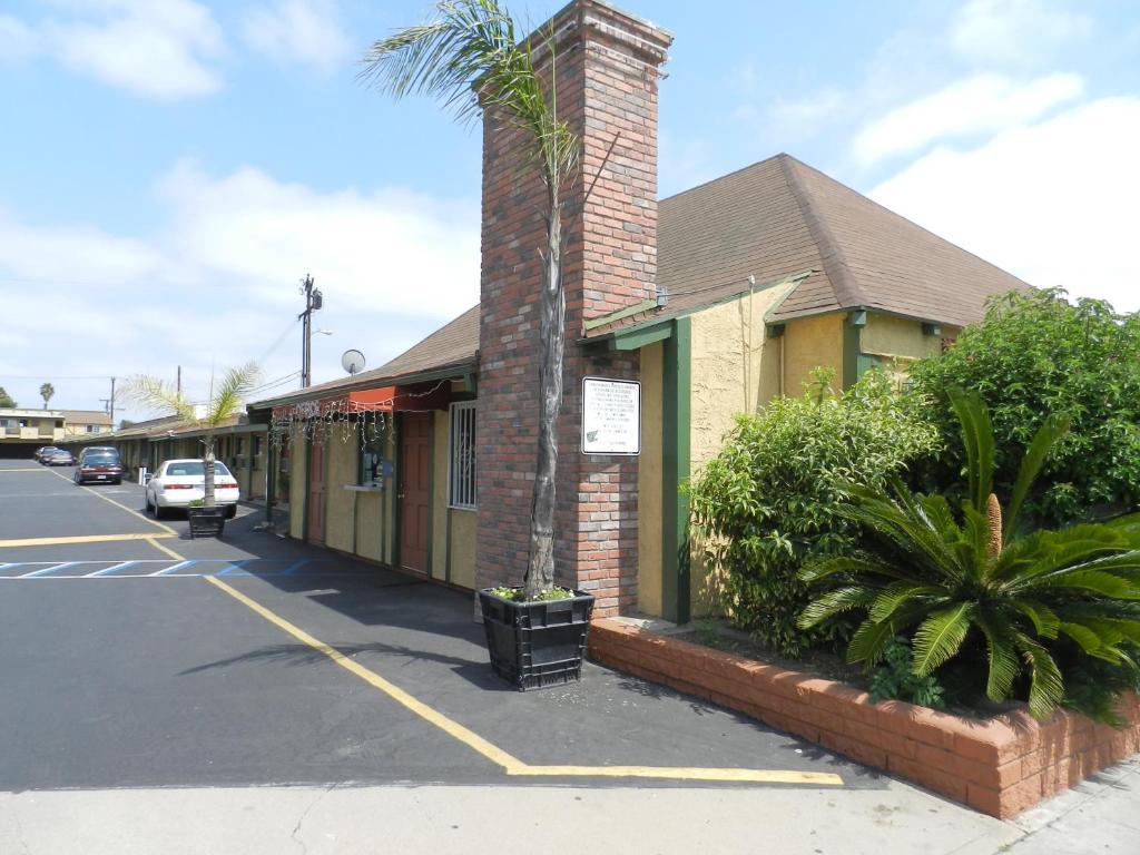 Starlite Motel Bellflower Exterior photo